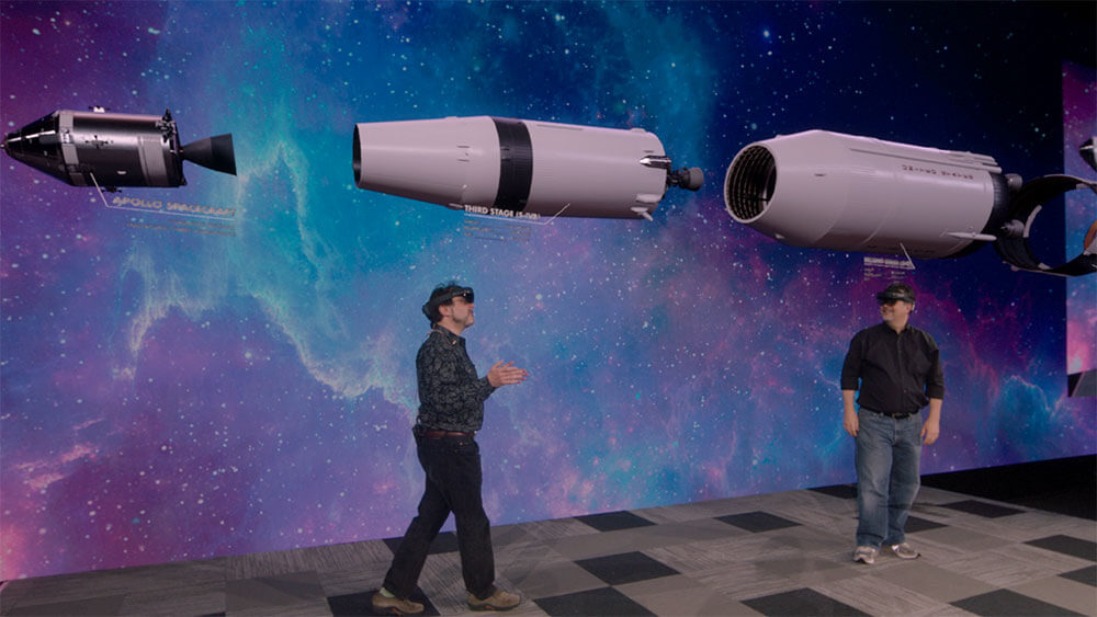 UE_HoloLens2_LunarLanding_Demo_Pic1.jpg